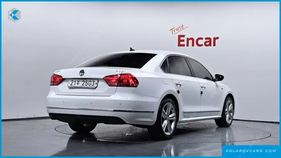 VOLKSWAGEN PASSAT 1.8 TSI SPORT