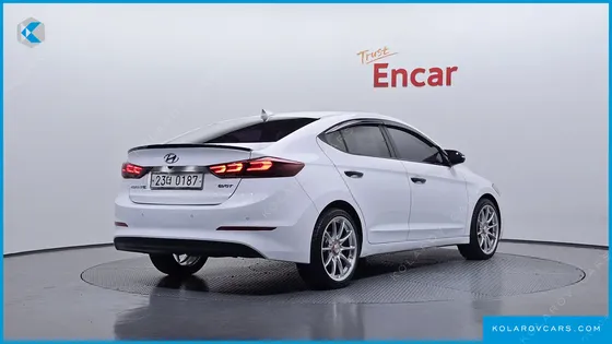 HYUNDAI ELANTRA (AVANTE) 1.6 E-VGT SMART