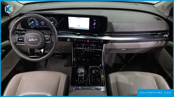 KIA CARNIVAL GASOLINE 7-SEATER HI-LIMOUSINE
