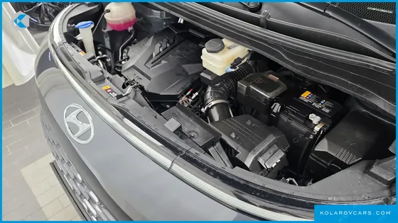 HYUNDAI STARIA L3.5 CARGO 5-SEATER