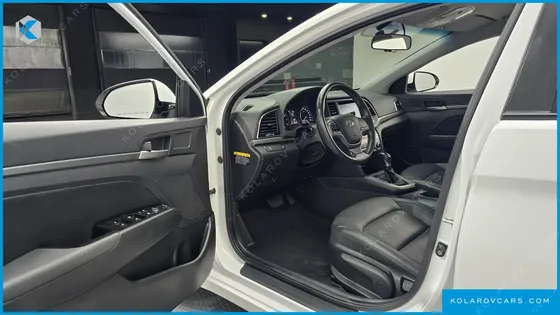 HYUNDAI ELANTRA (AVANTE) 1.6 GDI SMART