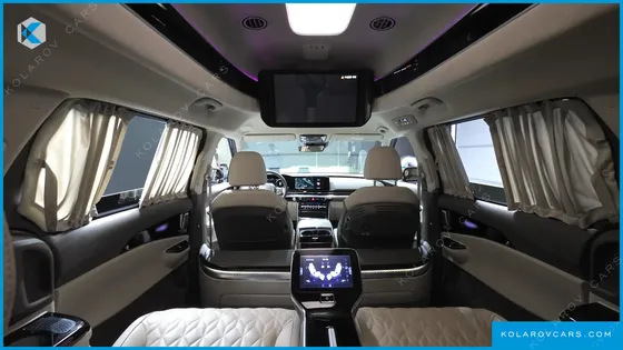KIA CARNIVAL GASOLINE 4-SEATER HI-LIMOUSINE