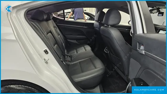 HYUNDAI ELANTRA (AVANTE) 1.6 GDI SMART