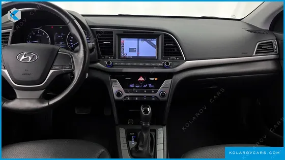 HYUNDAI ELANTRA (AVANTE) 1.6 GDI SMART