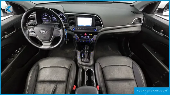 HYUNDAI ELANTRA (AVANTE) 1.6 GDI SMART