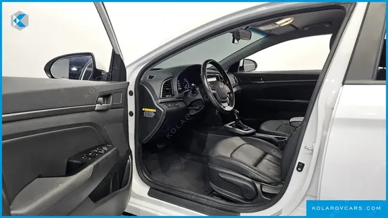 HYUNDAI ELANTRA (AVANTE) 1.6 GDI SMART