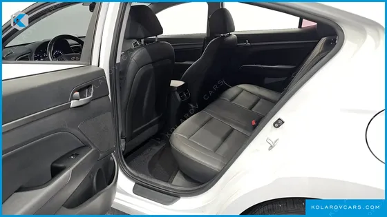 HYUNDAI ELANTRA (AVANTE) 1.6 GDI SMART