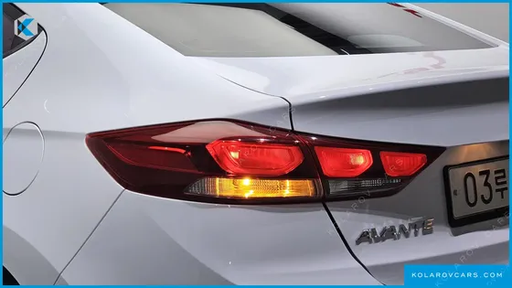 HYUNDAI ELANTRA (AVANTE) 1.6 GDI SMART