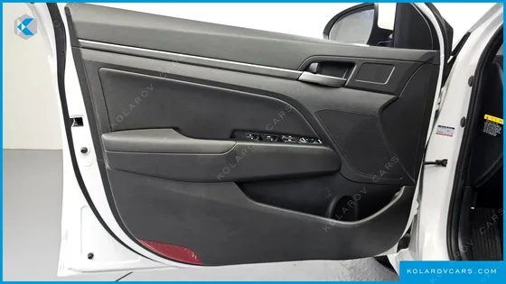 HYUNDAI ELANTRA (AVANTE) 1.6 GDI SMART