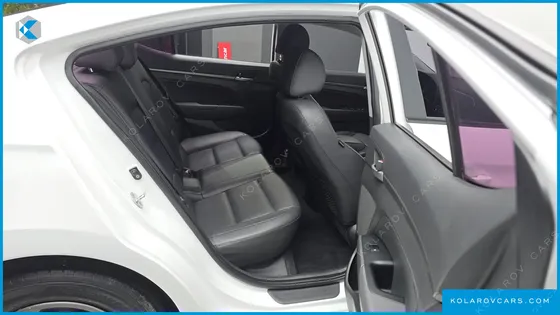 HYUNDAI ELANTRA (AVANTE) 1.6 GDI SMART