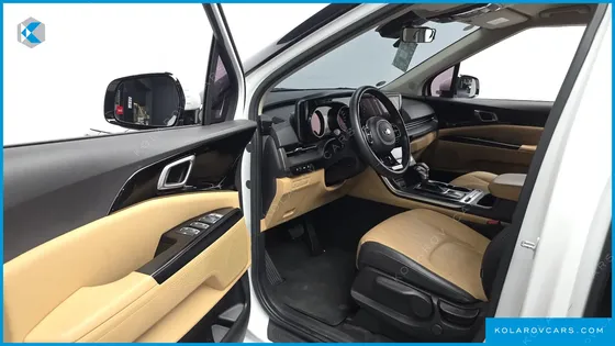 KIA CARNIVAL DIESEL 9-SEATER PRESTIGE