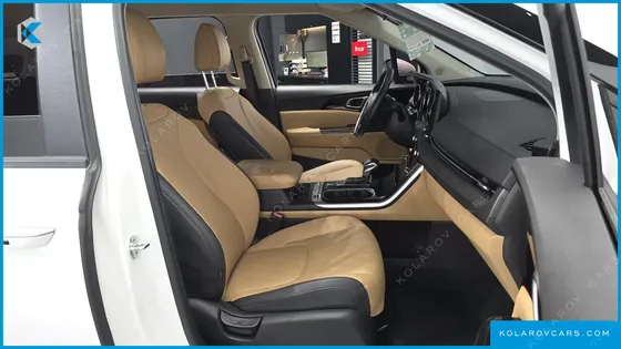 KIA CARNIVAL DIESEL 9-SEATER PRESTIGE
