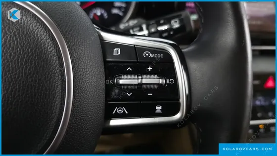 KIA CARNIVAL DIESEL 9-SEATER PRESTIGE