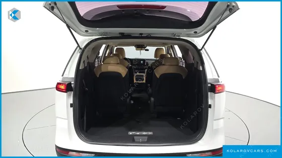 KIA CARNIVAL DIESEL 9-SEATER PRESTIGE