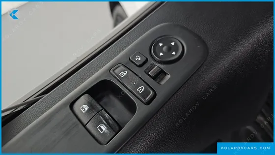 HYUNDAI STARIA TOURER 9-SEATER