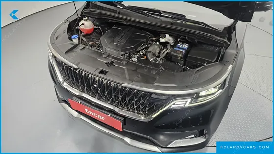 KIA CARNIVAL DIESEL 9-SEATER SIGNATURE