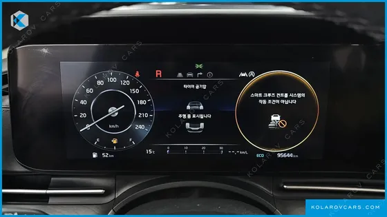 KIA CARNIVAL DIESEL 9-SEATER SIGNATURE
