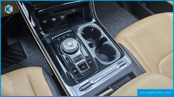 KIA CARNIVAL DIESEL 9-SEATER SIGNATURE