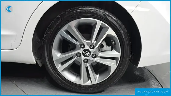 HYUNDAI ELANTRA (AVANTE) 1.6 GDI VALUE PLUS