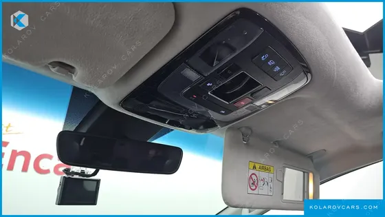 HYUNDAI STARIA 4WD LOUNGE 9-SEATER