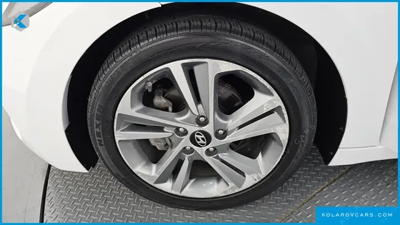 HYUNDAI ELANTRA (AVANTE) 1.6 GDI VALUE PLUS
