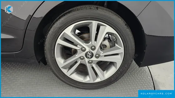 HYUNDAI ELANTRA (AVANTE) 1.6 GDI VALUE PLUS