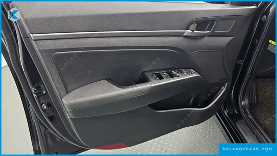 HYUNDAI ELANTRA (AVANTE) 1.6 GDI VALUE PLUS