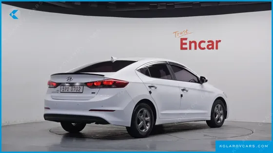 HYUNDAI ELANTRA (AVANTE) 1.6 GDI SMART