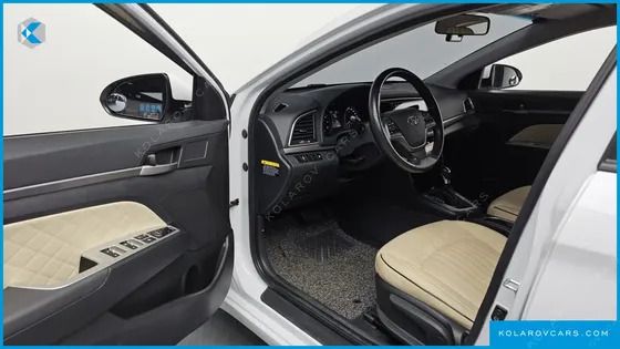 HYUNDAI ELANTRA (AVANTE) 1.6 GDI SMART