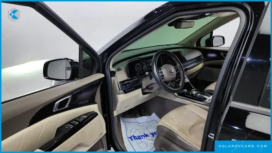 KIA CARNIVAL GASOLINE 7-SEATER HI-LIMOUSINE