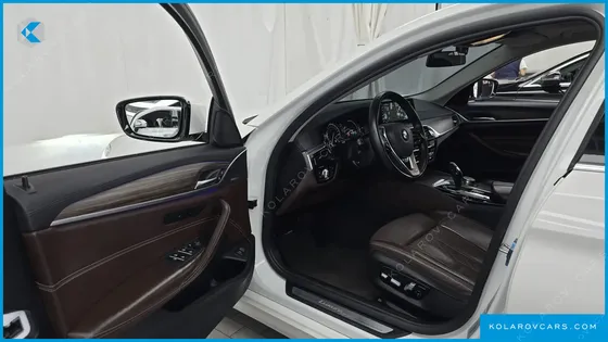 BMW 5 SERIES 530I XDRIVE LUXURY PLUS