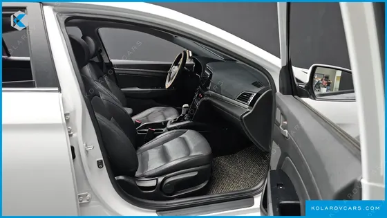 HYUNDAI ELANTRA (AVANTE) 1.6 GDI PREMIUM