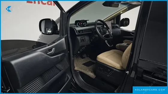 HYUNDAI STARIA HEV 1.6 TOURER 11-SEATER