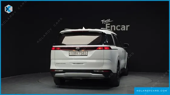 KIA CARNIVAL DIESEL 9-SEATER PRESTIGE