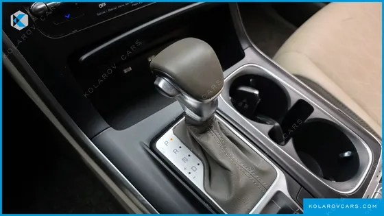 KIA CARNIVAL DIESEL 9-SEATER PRESTIGE
