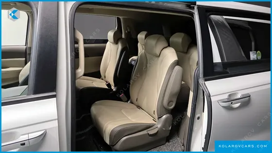 KIA CARNIVAL DIESEL 9-SEATER PRESTIGE