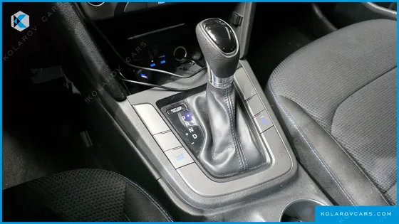 HYUNDAI ELANTRA (AVANTE) 1.6 E-VGT STYLE