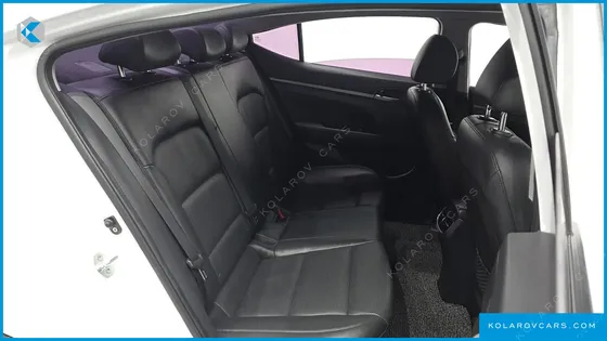 HYUNDAI ELANTRA (AVANTE) 1.6 GDI SMART