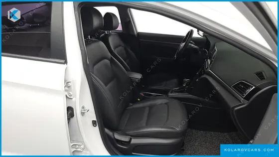 HYUNDAI ELANTRA (AVANTE) 1.6 GDI SMART