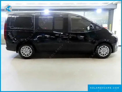 HYUNDAI STARIA CARGO 5-SEATER