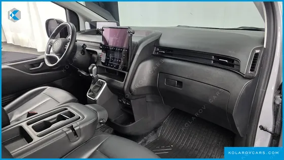 HYUNDAI STARIA CARGO 3-SEATER