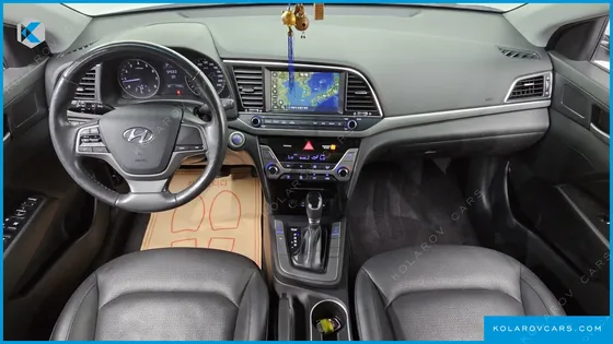 HYUNDAI ELANTRA (AVANTE) 1.6 GDI SMART