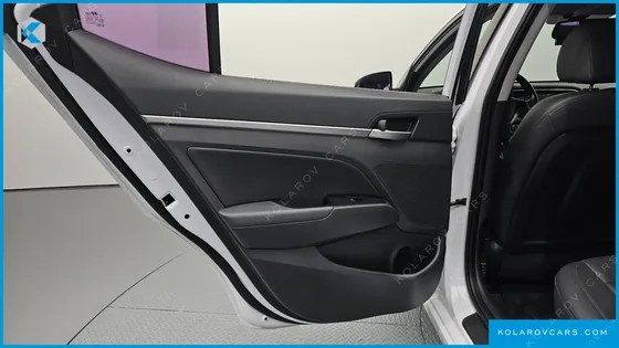 HYUNDAI ELANTRA (AVANTE) 1.6 GDI SMART