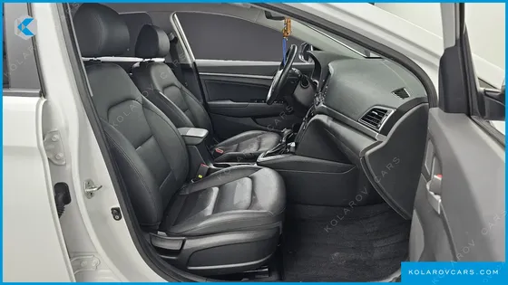 HYUNDAI ELANTRA (AVANTE) 1.6 GDI SMART
