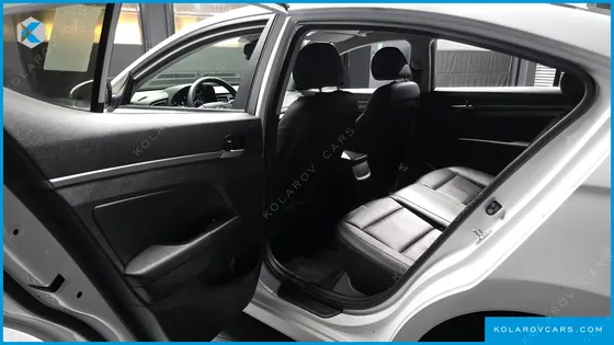 HYUNDAI ELANTRA (AVANTE) 1.6 GDI VALUE PLUS