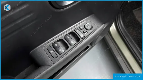 HYUNDAI CASPER TURBO THE ESSENTIAL LIGHT
