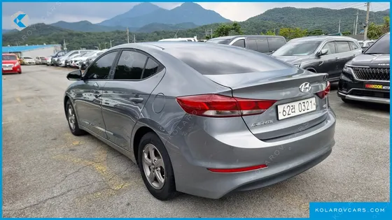 HYUNDAI ELANTRA (AVANTE) 1.6 GDI SMART