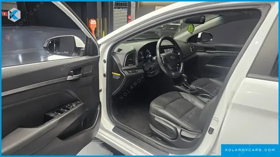 HYUNDAI ELANTRA (AVANTE) 1.6 GDI SMART