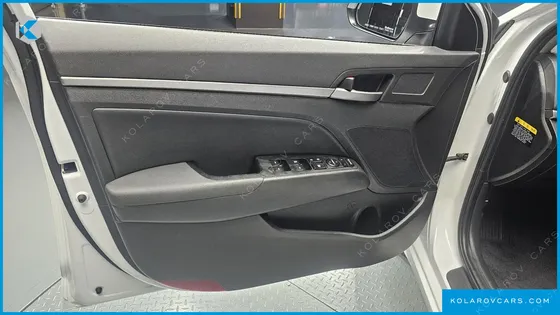 HYUNDAI ELANTRA (AVANTE) 1.6 GDI SMART