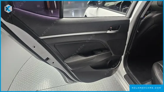 HYUNDAI ELANTRA (AVANTE) 1.6 GDI SMART